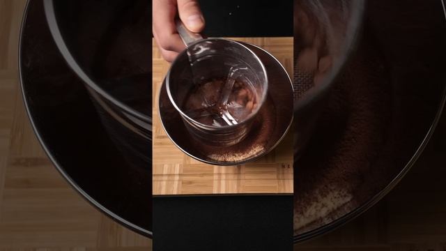 Пирог Зебра 🦓🍫 — Легкий и Вкусный Шедевр за Несколько Минут! #РецептДесерта #ДомашняяВыпечка