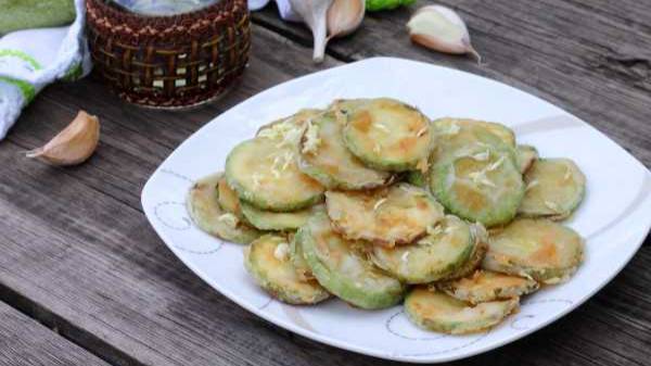 Жареные кабачки с чесноком