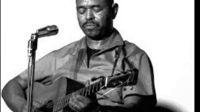 Brownie  McGhee - ( g, voc  (  My Last Suit)