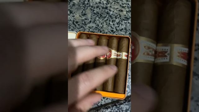 H. UPMANN HALF CORONA CIGAR