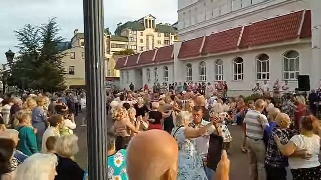 Любимый-вальс-Шостаковича-2-Брест-Бал-на_14.mp4