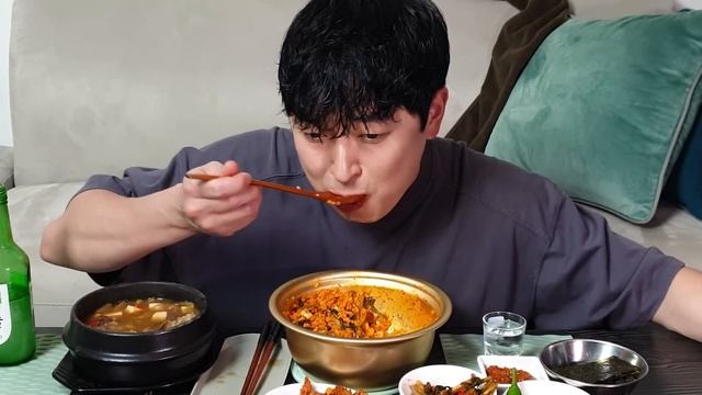 잘 익은 열무김치 듬뿍!! 열무비빔밥엔 소주지...(Ft.제육볶음, 차돌된장찌개) 혼술 먹방 Kimchi Bibimbap MUKBANG ASMR EATINGSHOW