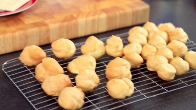 WHITE CHOCOLATE PROFITEROLES RECIPE - SORTED