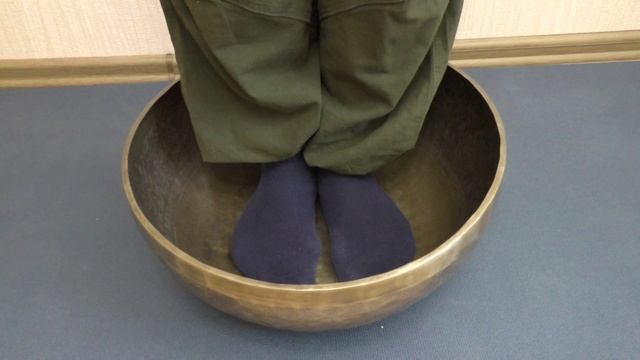 Поющая чаша Премиум Гигант 46 см Ля 58 Гц, Фа 174 Гц