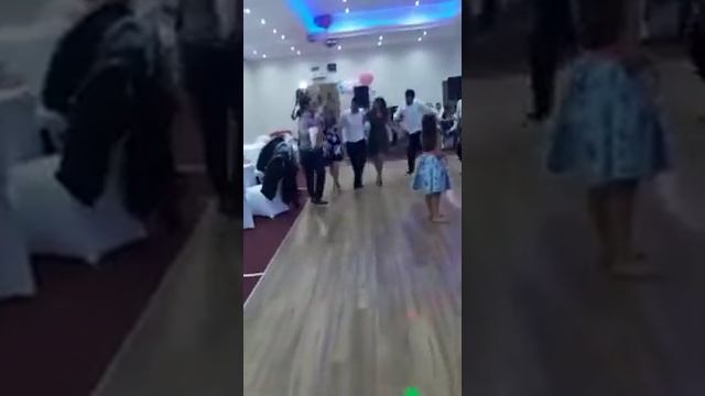 Vllezerit hidri vallja e kuksit