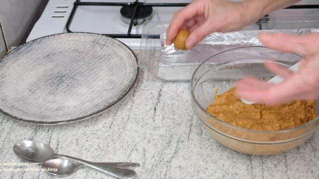 Kuglice sa karamelom i lešnicima - Caramel hazelnut balls - Bebina kuhinja - Domaći video recept