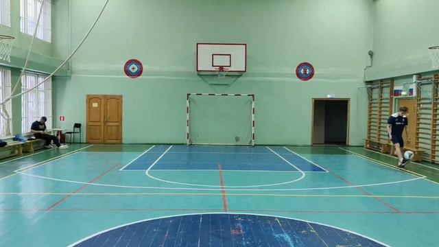 Футбольное упражнение