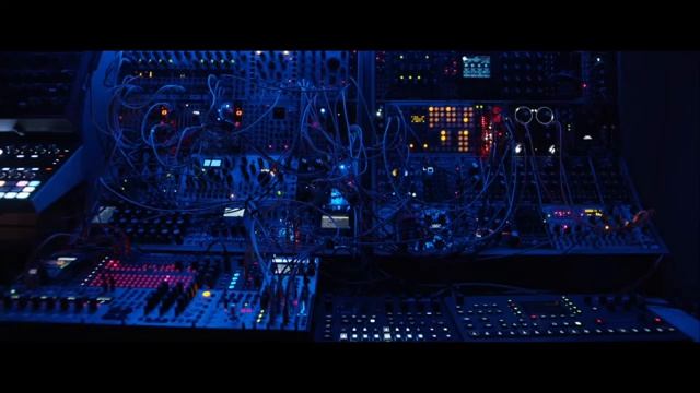 - Folding Space - Generative Modular Ambient
