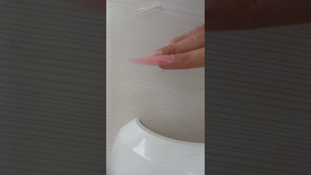 Наращивание ногтей