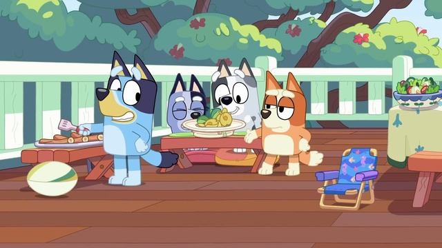 Splashing Around! | Bluey