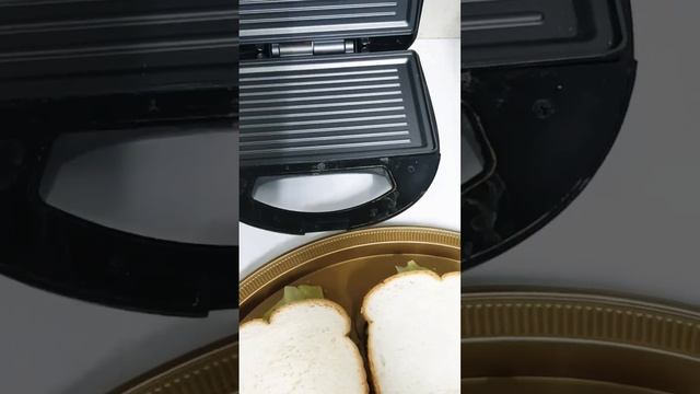 Grilled Ham And Cheese Sandwitch.  #hamsandwich #halal