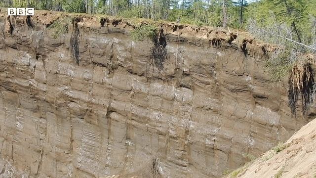 Siberia's 'gate to hell' is getting bigger - BBC REEL