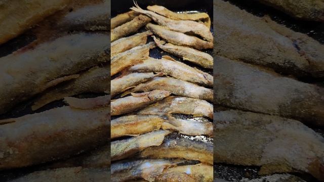 Муж мойвы захотел. Купили, приготовила. Вкуснота