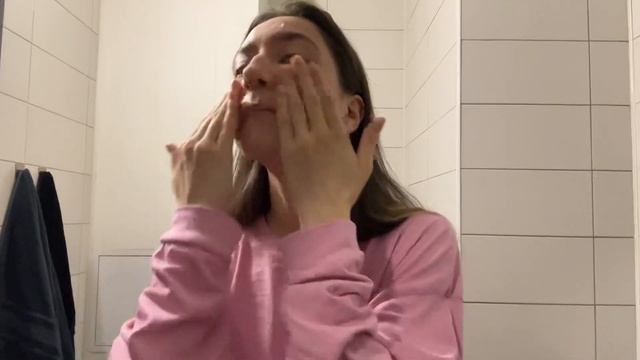 15. готовлю синнабоны без глютена, болтаю в ванной