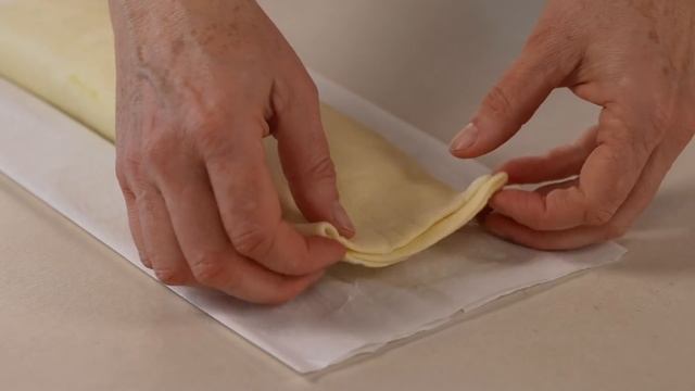 STRUDEL SALATO DI VERDURE CON ERBETTE E RICOTTA Ricetta Facile di Benedetta