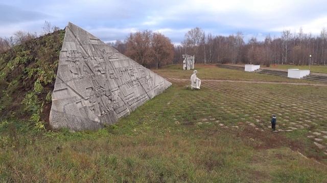 Бывший дворец пионеров. Наследие былой цивилизации.