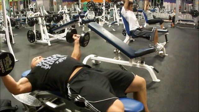 High Rep Chest Workout During Offseason Bulk! | Tiger Fitness