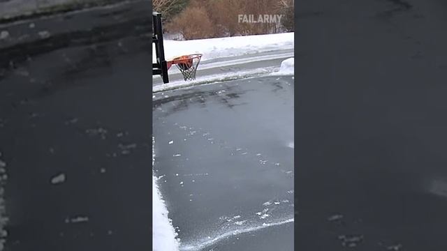 Есть ли такое _слишком холодно_, чтобы играть на улице_? 🏀🥶