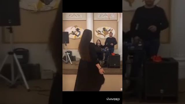 Цыганочка красиво прошлась❤ 🌸💣