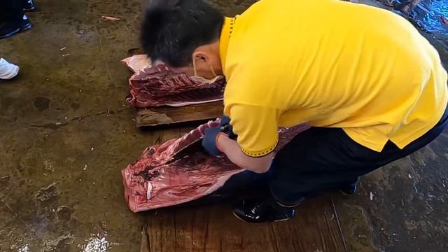 200kg Bluefin Tuna Cutting Skills, Tuna Steak-Taiwan Cutting Master/200公斤黑鮪魚魚切割技能,黑鮪魚肉排-台灣切割大師