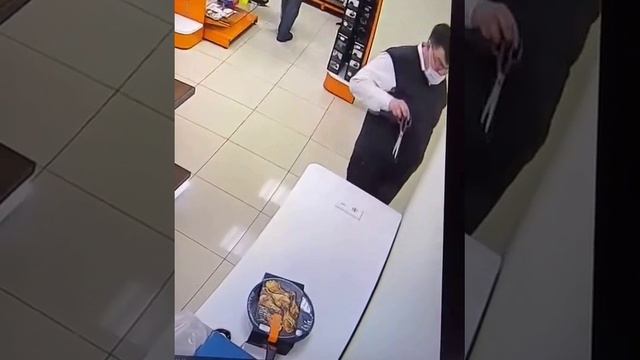 e5974a8f7e824f88b389fe6f98ffaa59 (online-video-cutter.com)