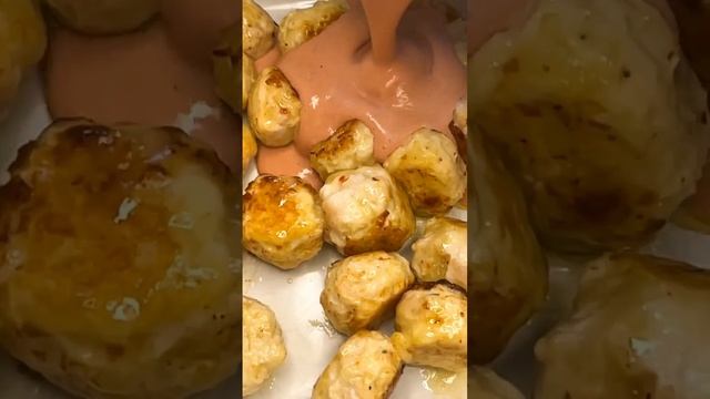 Mozzarella Meatballs 😋😍🍀#shortsvideo #shorts #short #mozzarella #recipe #meat #cooking #tomato