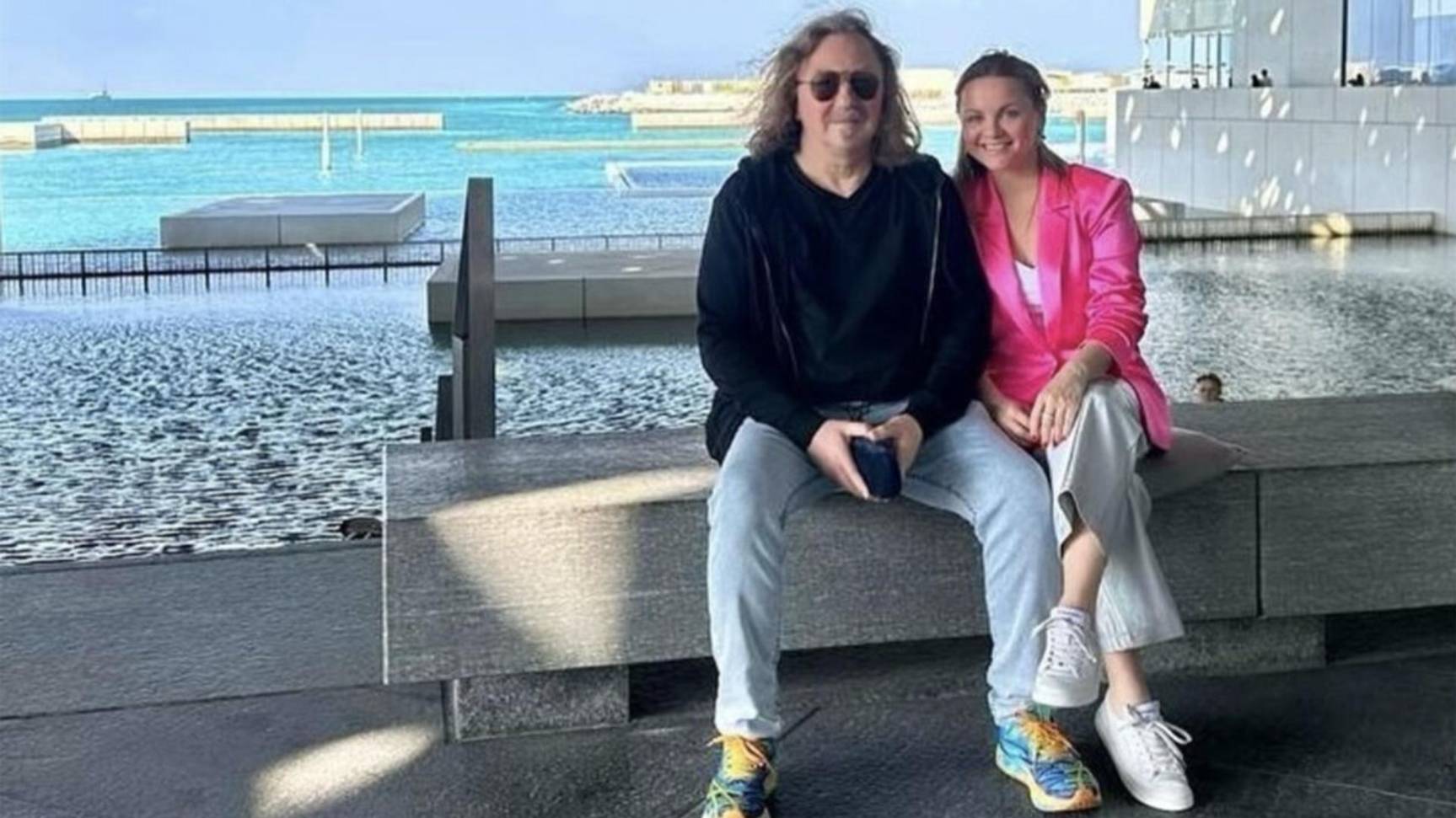 Игорь Николаев признался, что улетел вслед за женой из России