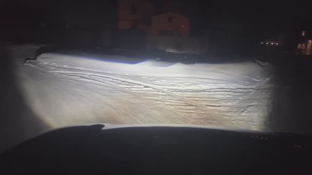 Светотеневое распределение в движение LED ламп MTF Cyber Light Pro HB3 в автомобиле Москвич 3