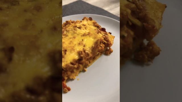Лазанья без соусу бешамель…( не було масла :( ☹️
