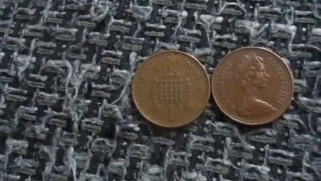 elizabeth alexandra . one penny . 1970.1971.1974 . اليزابيث اليكسندرا.بنس واحد.لعام