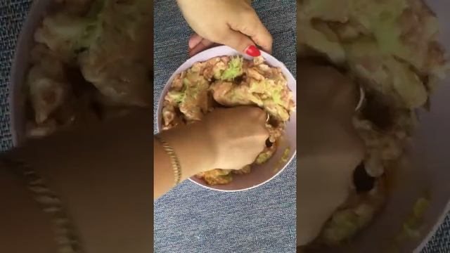 Куриные котлеты с кабачком