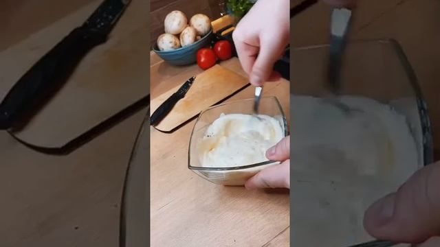 Рецепт ребрышки в чесночном соусе #Shorts