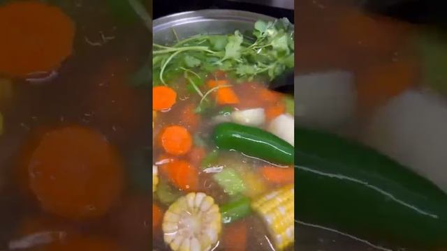 #shortsvideo 😋sopa de hueso de Res con calabacitas tiernas 😋👌
