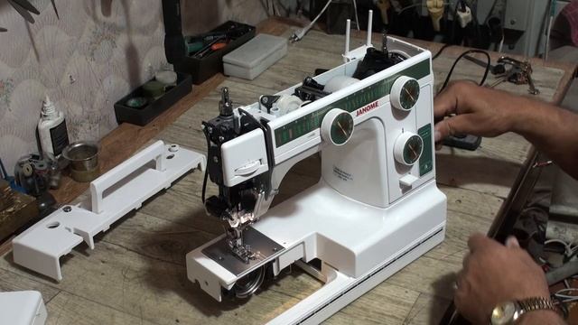 Janome L-394 _Janome LE 22. Обзор. Т.О.Регулировка.