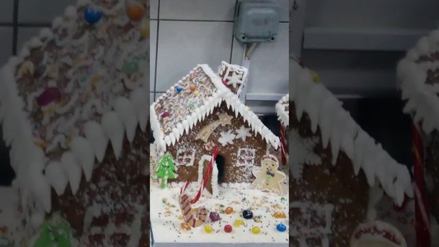 Wow, Ginger Bread House  😋🤪👍