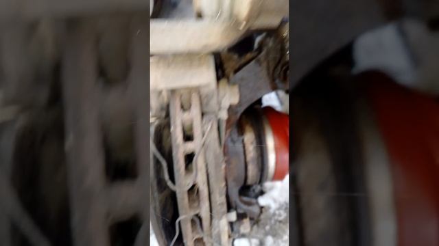 Индикатор износа тормозных колодок тойота)