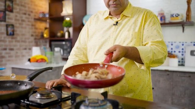 Classic Tomato Spaghetti - Spaghetti Pasta In Tomato Sauce | Aglio olio | Mushroom Cream Recipe