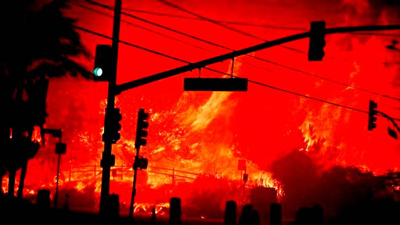 Число жертв пожаров в Лос-Анджелесе увеличилось