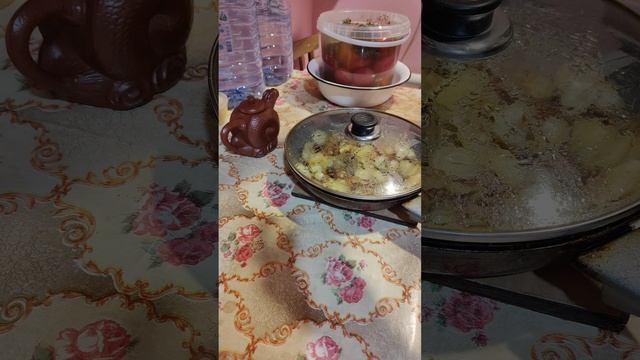 Кто чем занимается в пять утра, а я жарю...