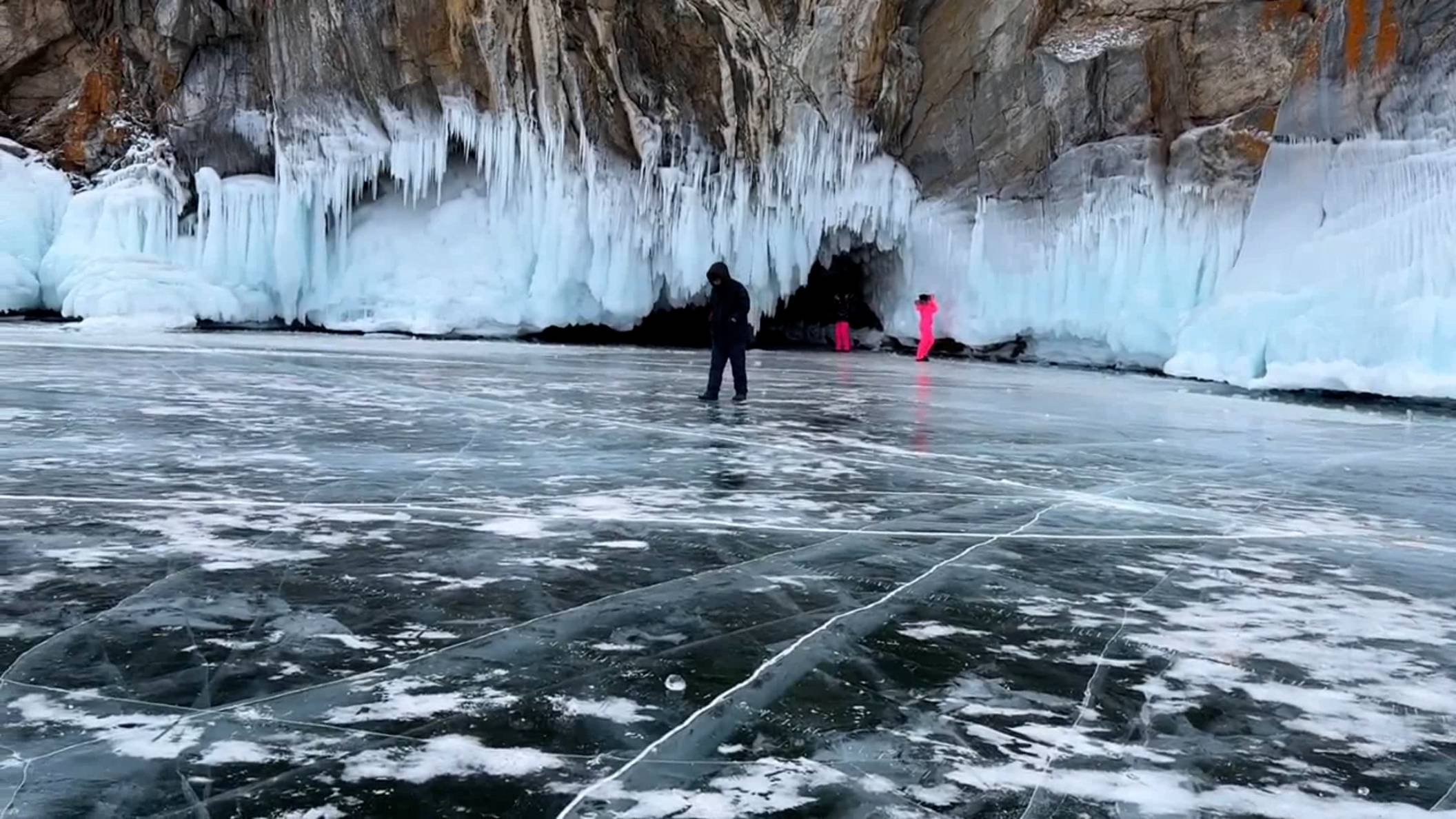 Вода и Лед Байкала (январь 2025г)