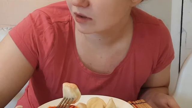 мукбанг/ пельмени 🙂 мы планируем ремонт на кухне🤔
