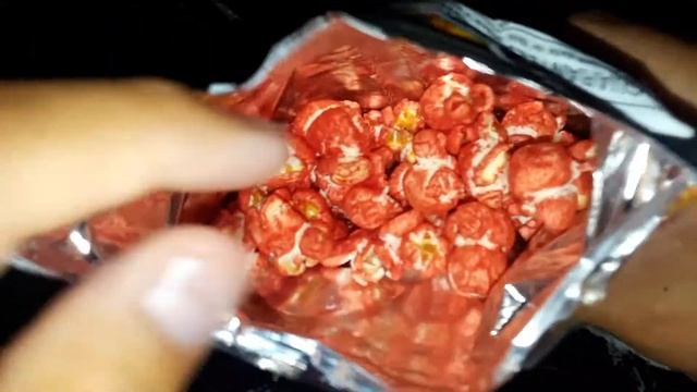 Cheetos Popcorn Cheddar & Flaming Hot Review