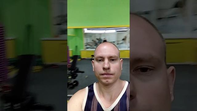 Гранд. Малый групповой зал. Развитие силы. Фитнес. Зал. Гантели. Блины. Атмосфера группового зала.