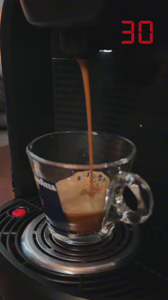 Сравнение стоимости кофе в капсулах Lavazza BLUE и растворимого кофе