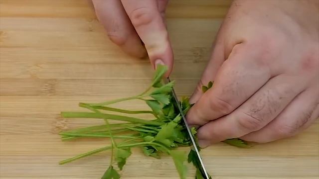 Знаменитая закуска, которая сводит с ума весь мир! Никакой духовки, свиная рулька!