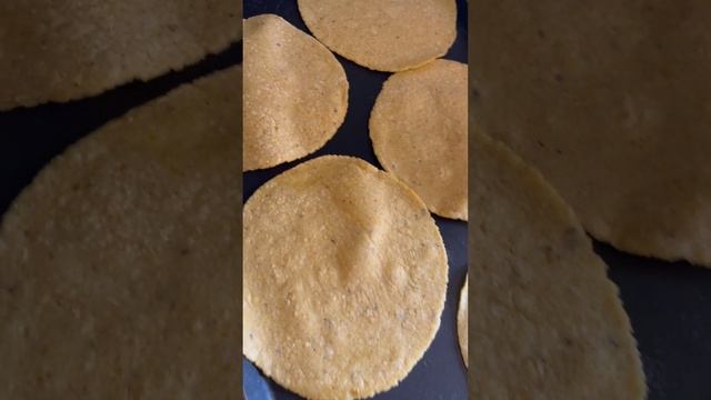 Tortillas de maíz amarillo