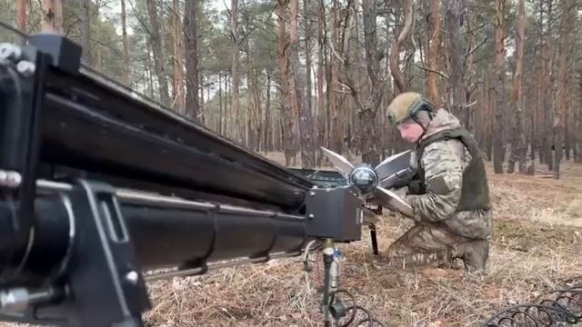 👌 Расчет БпЛА артиллерийского соединения ВДВ уничтожил РСЗО «Град» ВСУ на правобережье Днепра в ...