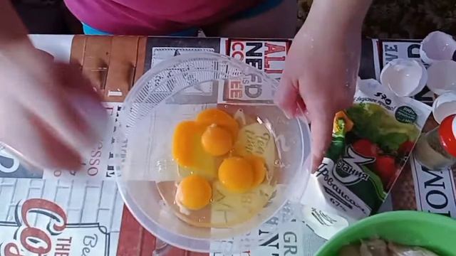 Готовим куриное филе в кляре.