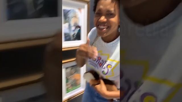 Очень странная и пахучая выставка в Японии