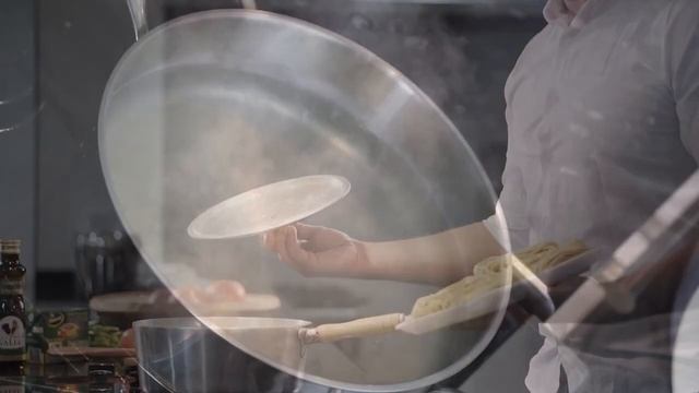 Замочите макароны в холодной воде перед варкой: лишь единицы знают, в чем главный фокус